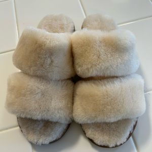 Kith Loren Double Strap Genuine Sheepskin Slippers Size 37 New